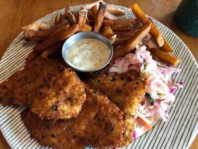 Cabbage Shed And Waterfront Pub