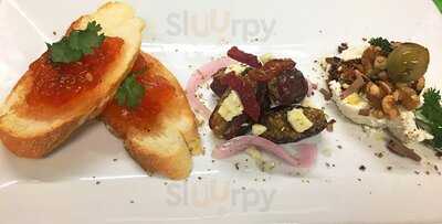 The Tulip And The Rose Cafe