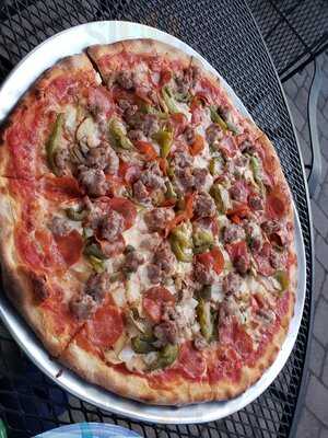 Louie & Ernie's Pizza