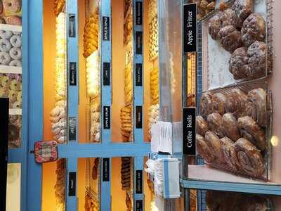 Country Style Donuts