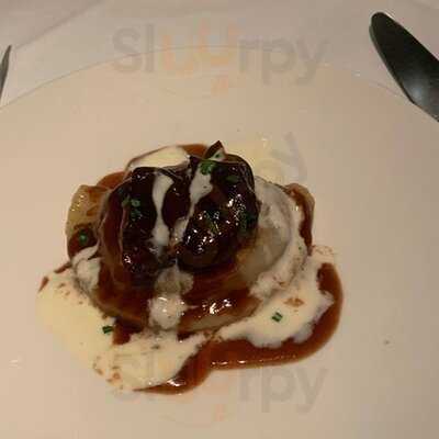 Lola Bistro & Wine Bar