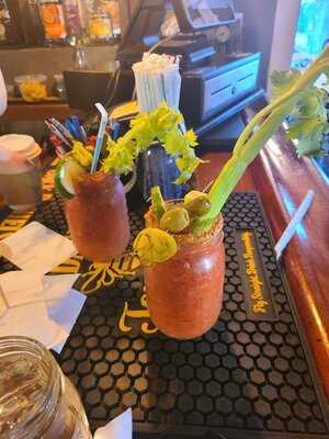 The Bee & The Biscuit