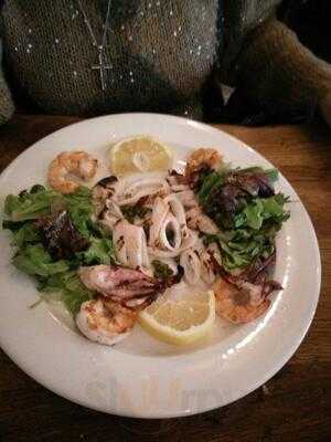 Roberto's Restaurant