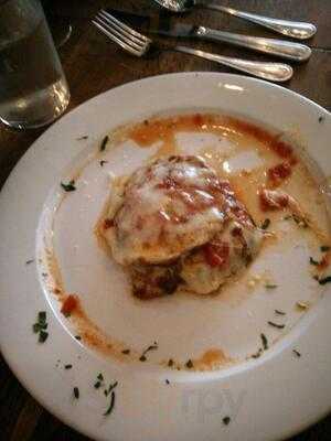 Roberto's Restaurant