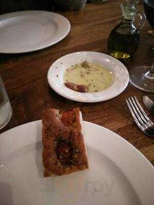 Roberto's Restaurant