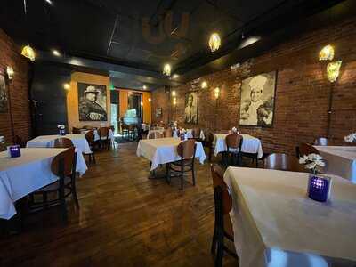 Iozzo's Garden Of Italy