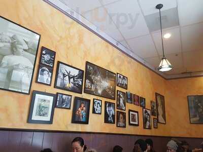 Hollywood Cafe