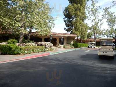 Veranda Fireside Lounge & Restaurant