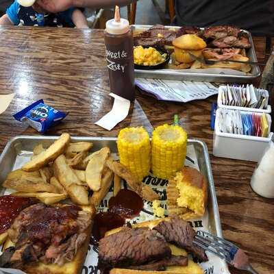 Famous Dave's Bar-b-que