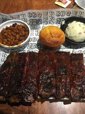 Famous Dave's Bar-b-que