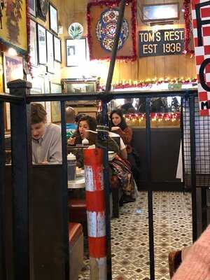 Tom's Restaurant