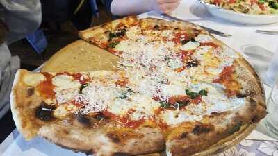 F & J Pine Restaurant