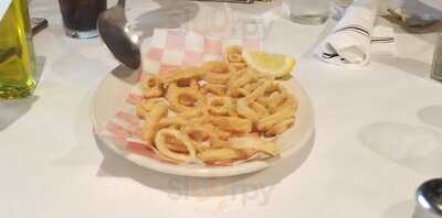 F & J Pine Restaurant