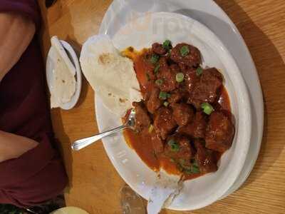 High Noon Restaurant & Saloon