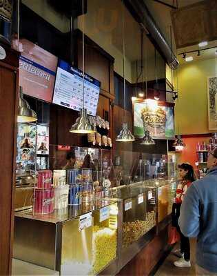 Garrett Popcorn Shops