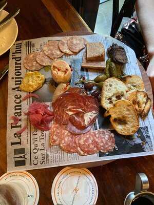 Toulouse Cafe And Bar (dallas)