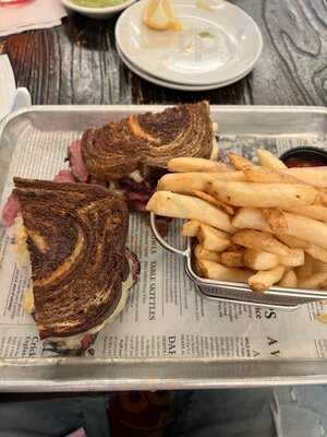 Megan’s Bar & Kitchen