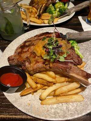 Megan’s Bar & Kitchen