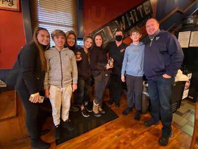 Mark's Feed Store Bar-b-q