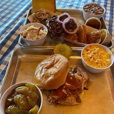 Mark's Feed Store Bar-b-q