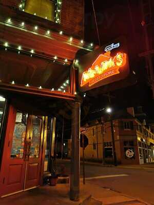 Mark's Feed Store Bar-b-q