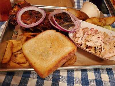 Mark's Feed Store Bar-b-q