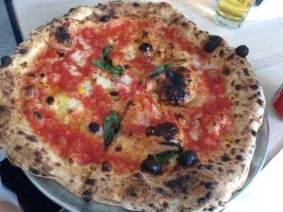 Song E Napule Pizzeria & Trattoria