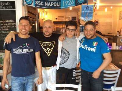 Song E Napule Pizzeria & Trattoria