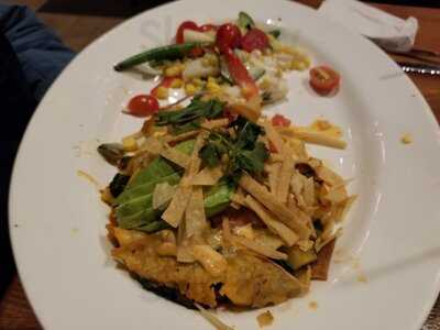 Cooper's Hawk Winery & Restaurants