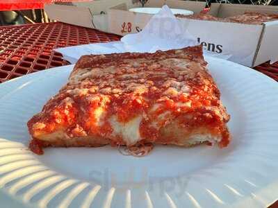 L&b Spumoni Gardens