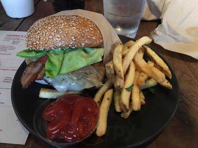 Roam Artisan Burgers