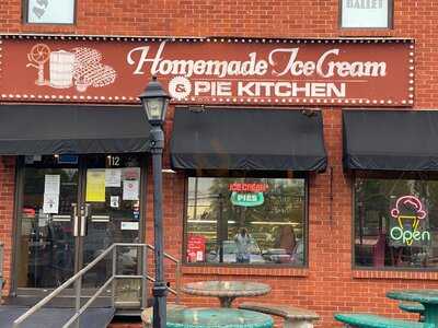 Homemade Ice Cream & Pie Kitchen