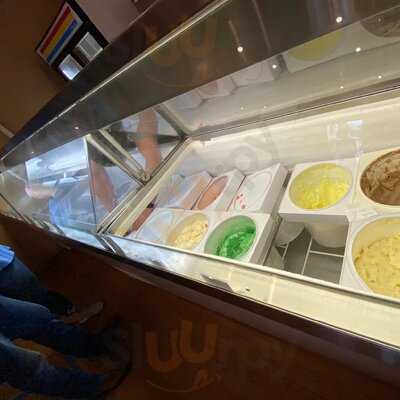 Homemade Ice Cream & Pie Kitchen