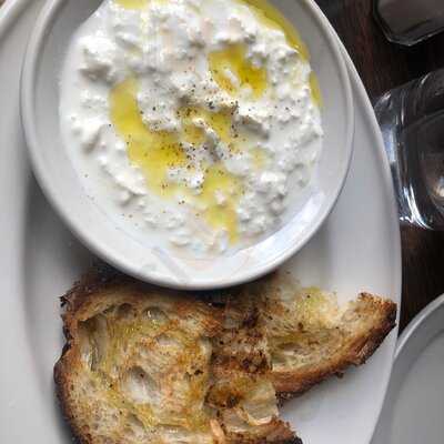 Frankies 457 Spuntino