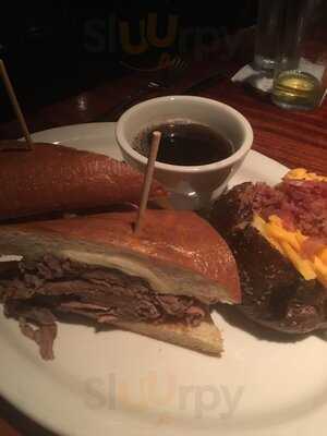 Charleston's Restaurant