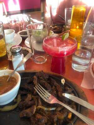 Rosario's Comidamex & Bar