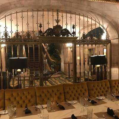 Marble Room Steaks And Raw Bar