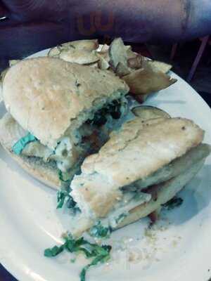 Ramsi's Cafe On The World