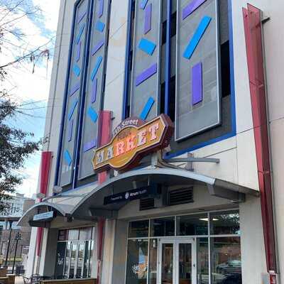 The Market At 7th St