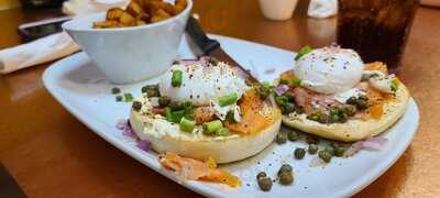 Another Broken Egg Cafe