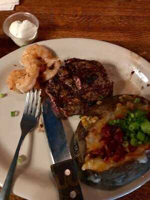 Tucker's Place Soulard