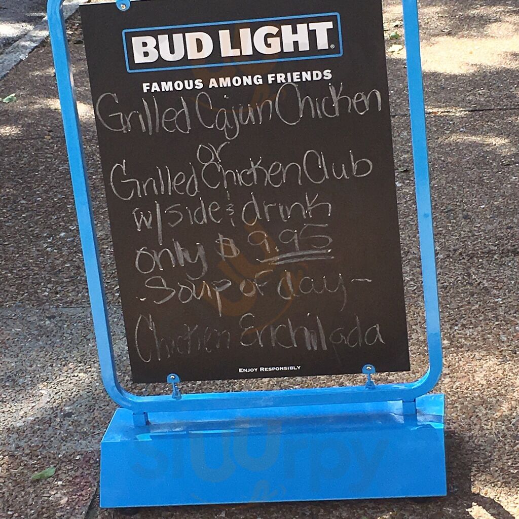 Tucker's Place Soulard