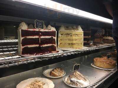 Hayes Barton Cafe And Dessertery