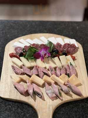 Fratelli’s Italian Restaurant