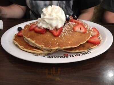 Lincoln Square Pancake House