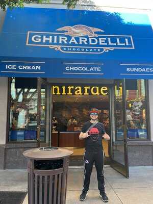 Ghirardelli Ice Cream & Chocolate Shop