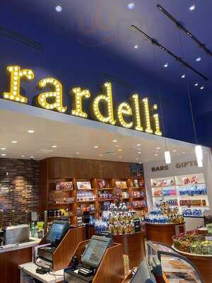 Ghirardelli Ice Cream & Chocolate Shop