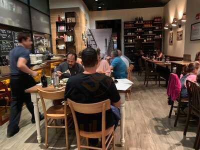 Riviera Focacceria Italiana