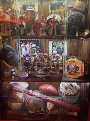 Montgomery Inn At The Boathouse