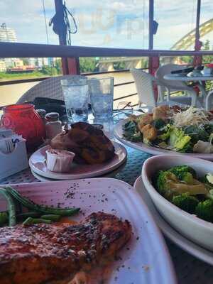 Montgomery Inn At The Boathouse